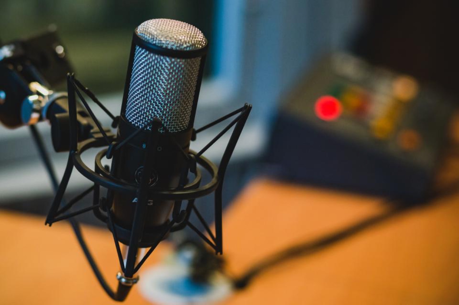 A microphone