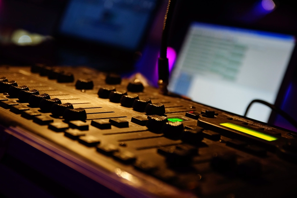 An audio mixing console